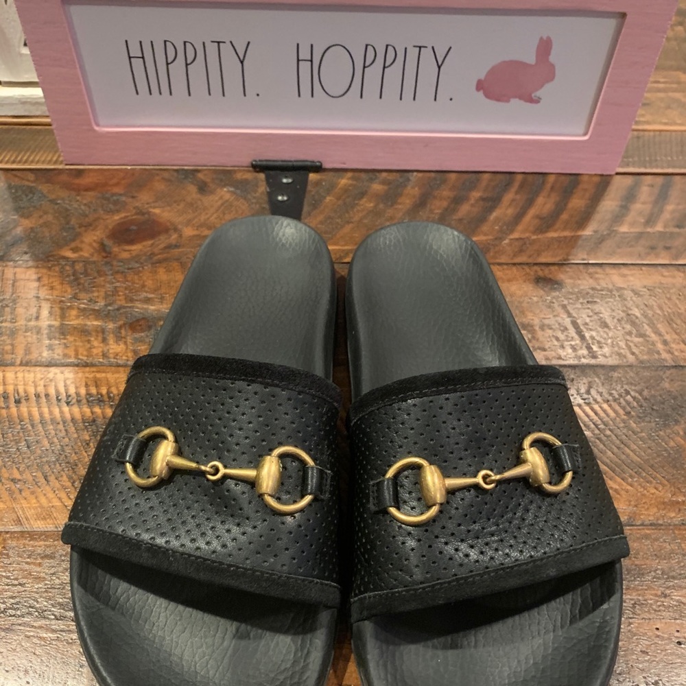 Rare 🔥 EUC 100% authentic Gucci Horsebit Slides